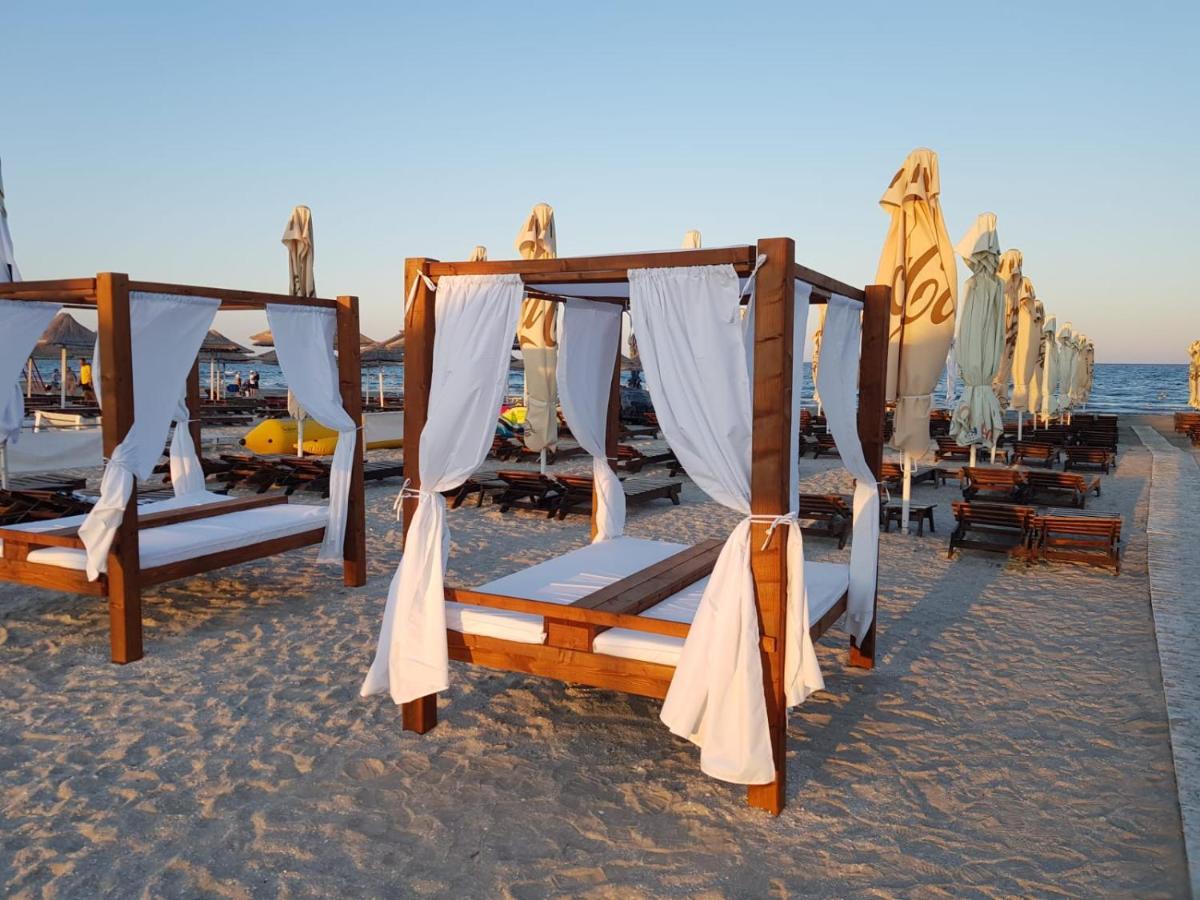 Eros Beach Resort Navodari Bagian luar foto