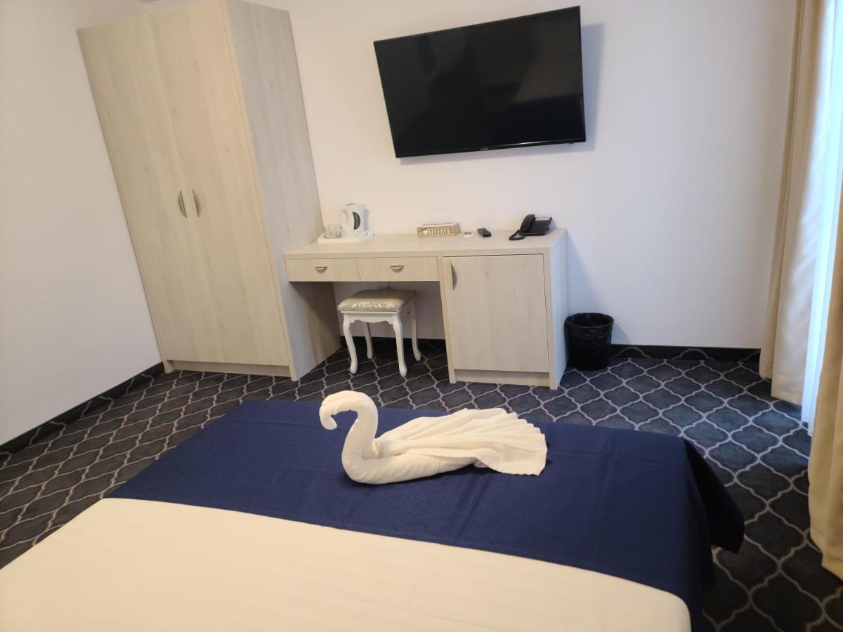 Eros Beach Resort Navodari Bagian luar foto