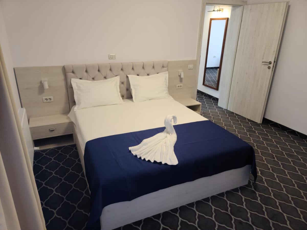 Eros Beach Resort Navodari Bagian luar foto